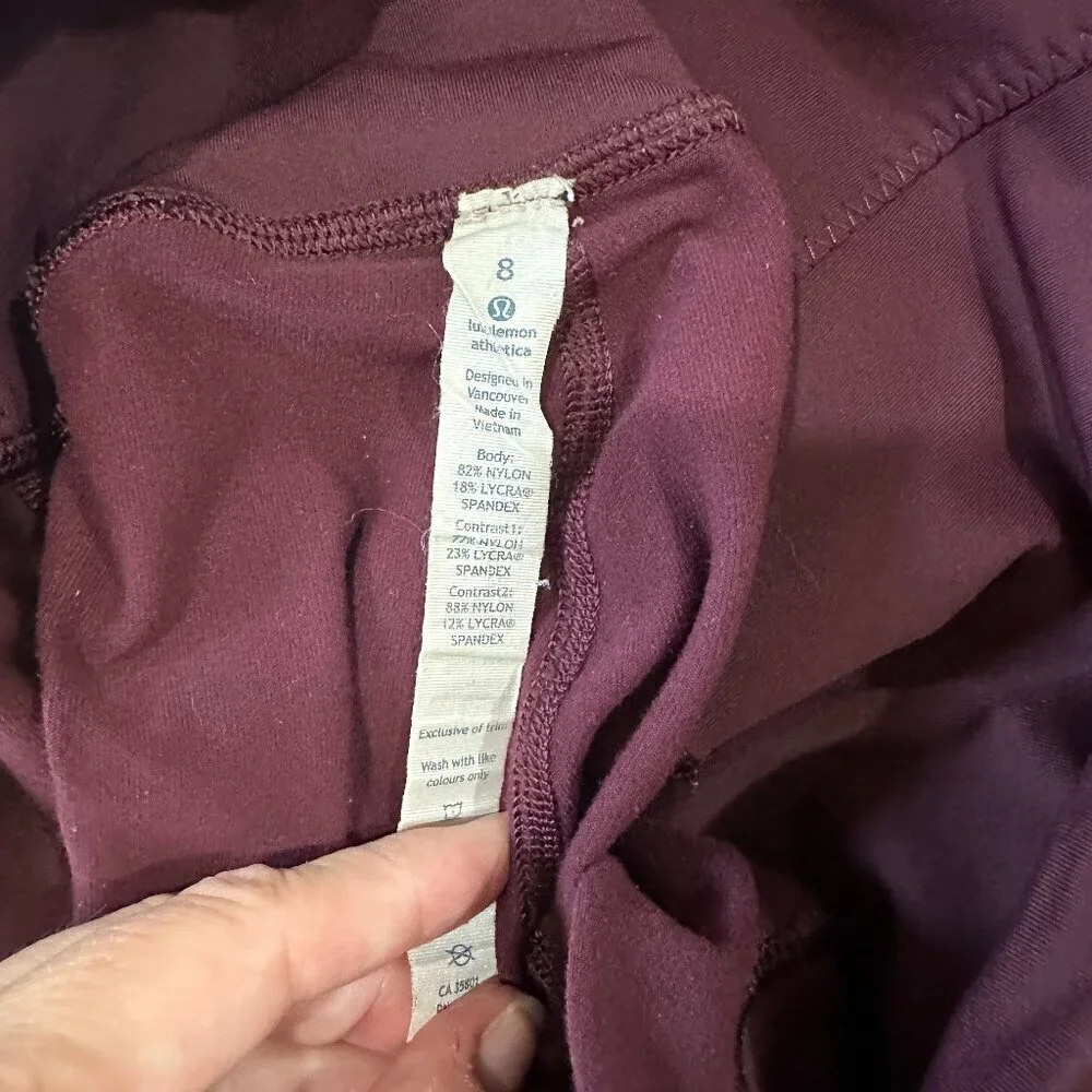 LULULEMON Straight Leg Yoga Pants Leggings Double Waist Band - size 8